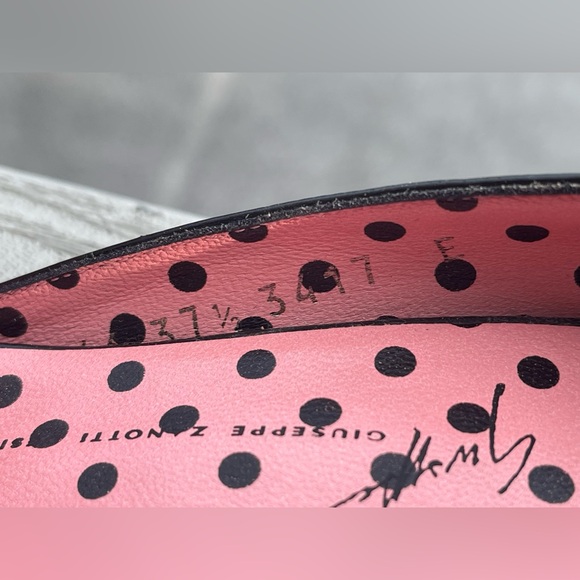 Rare Giuseppe Zanotti Black and Pink Kitten Heel (US 7) - Picture 9 of 9